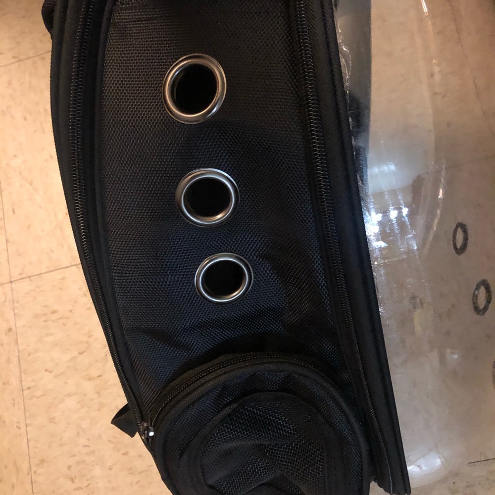 Pet carrier